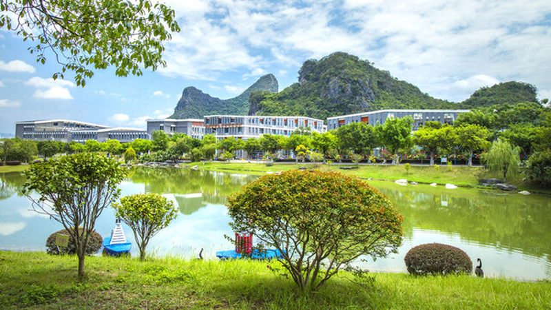 揭秘小型SMT贴片加工厂报价单：关键因素与考量要点
