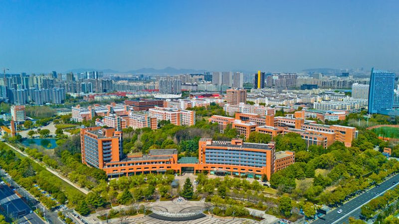 电子配件代理加盟：市场前景解析与趋势洞察