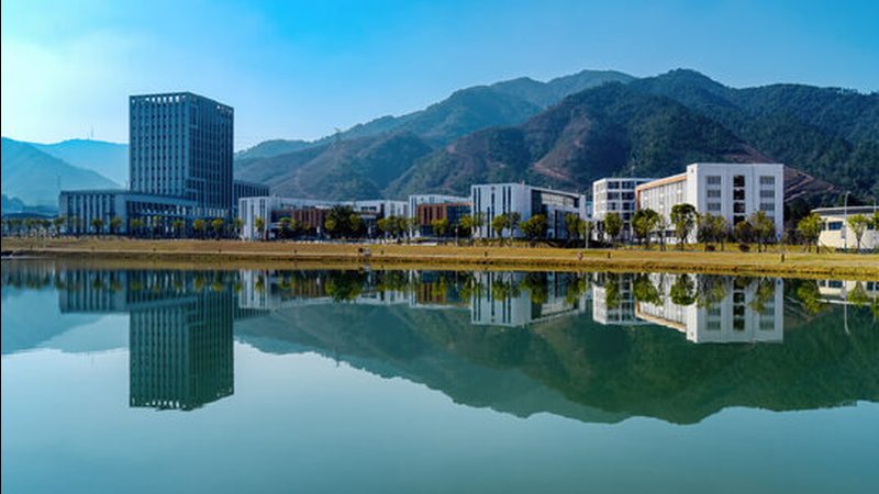 SMT贴片加工：揭秘代工厂选择背后的关键因素